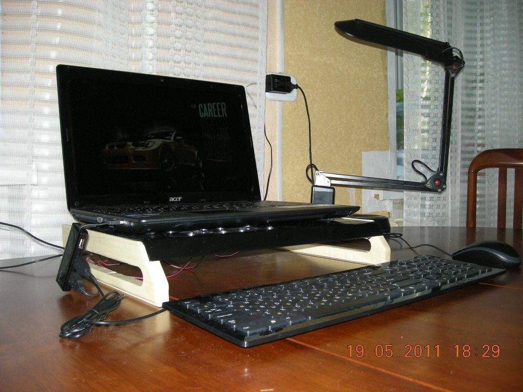 Вакуумный кулер для охлаждения ноутбука с датчиком температуры